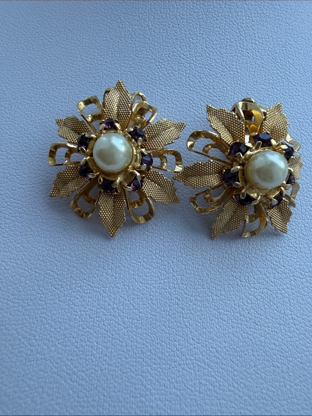 Vintage Gold‑Tone Clip‑On Earrings with Pearl & Purple Stones – Floral Design